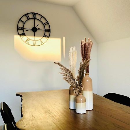 Bergblick-Apartment Istayunixi Seenaehe-Workspace-Netflix I Keine Monteure Friedrichshafen Luaran gambar